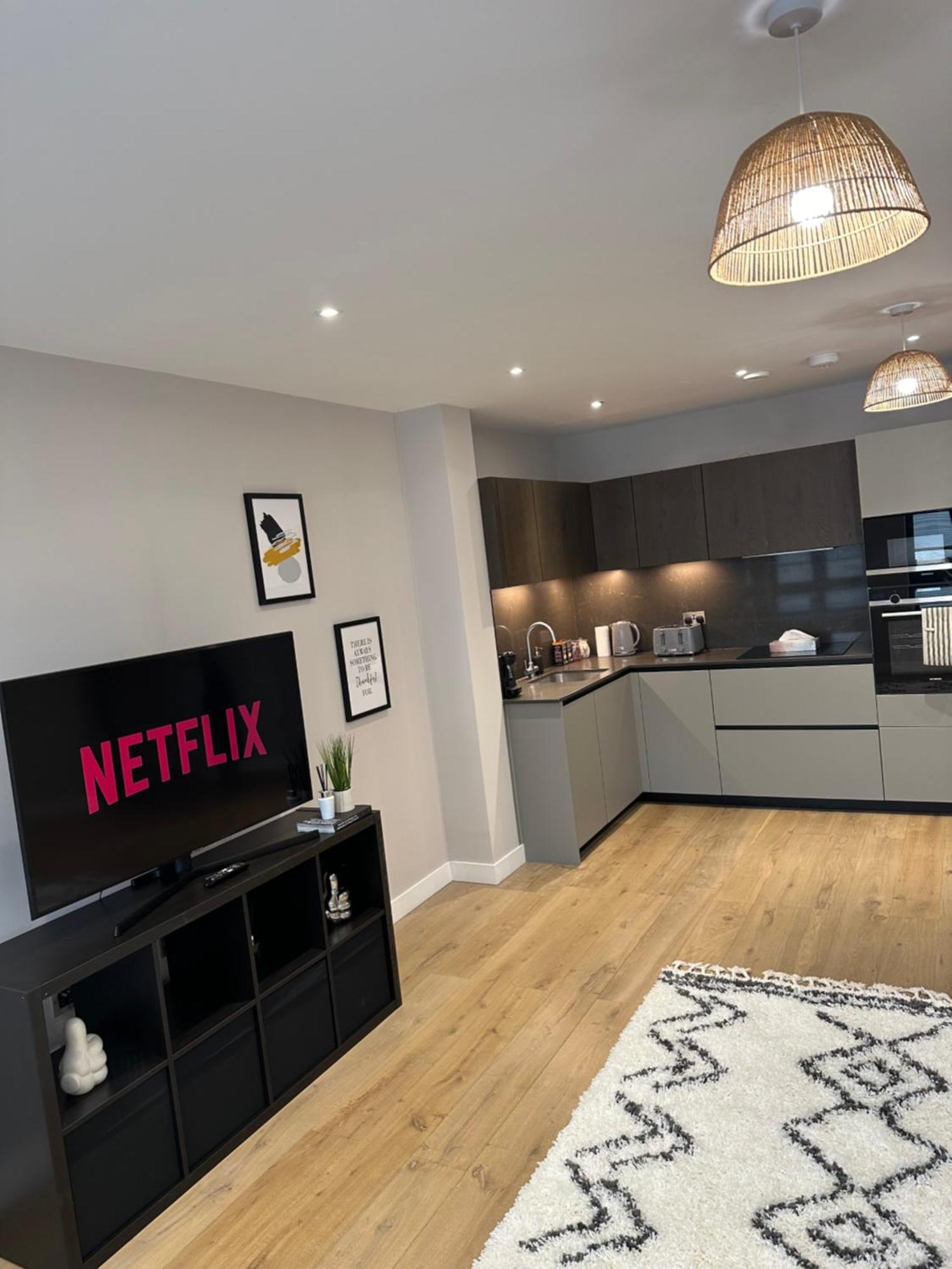 Richardson Deluxe Apartments Лондон Екстериор снимка