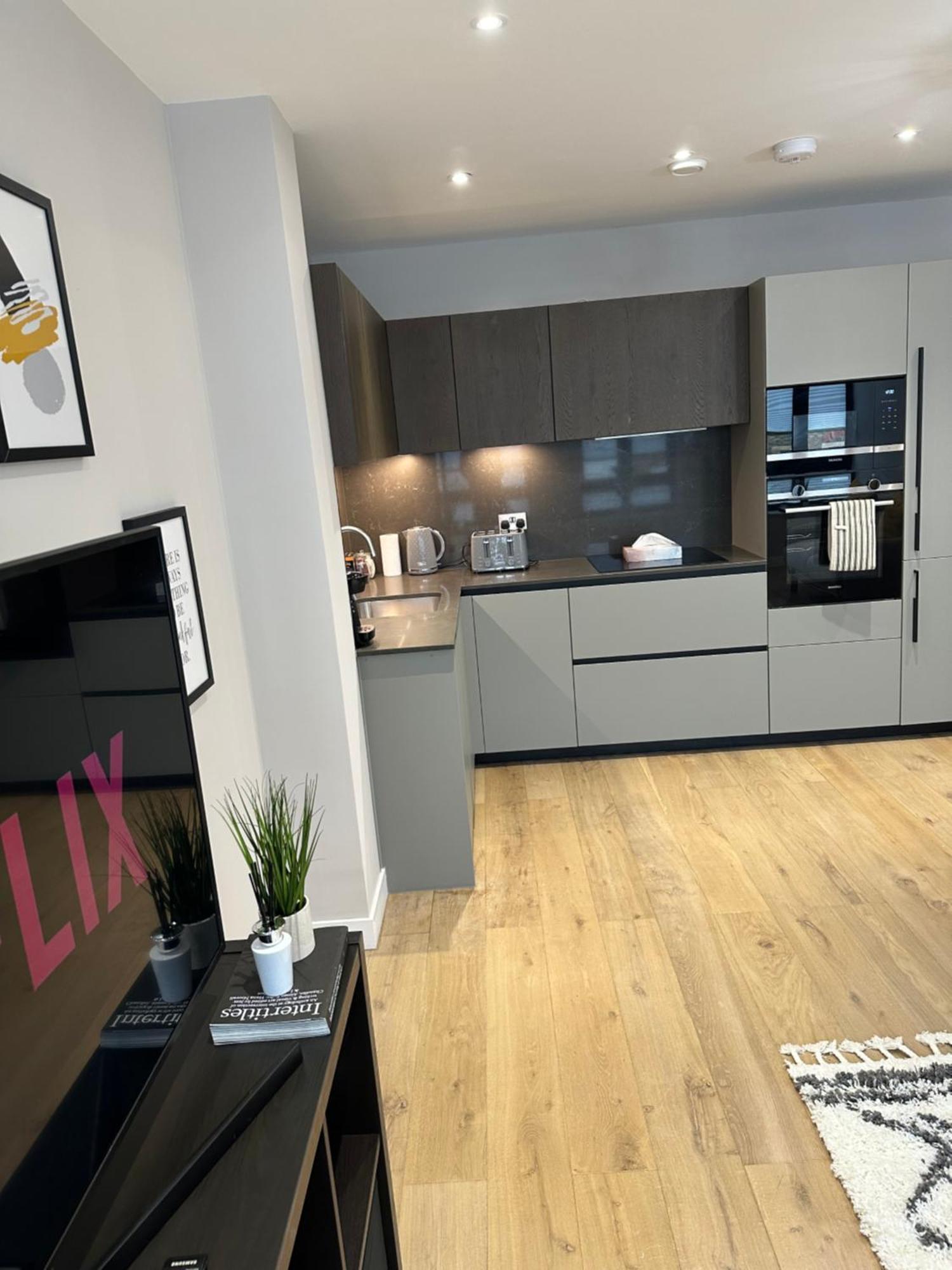 Richardson Deluxe Apartments Лондон Екстериор снимка