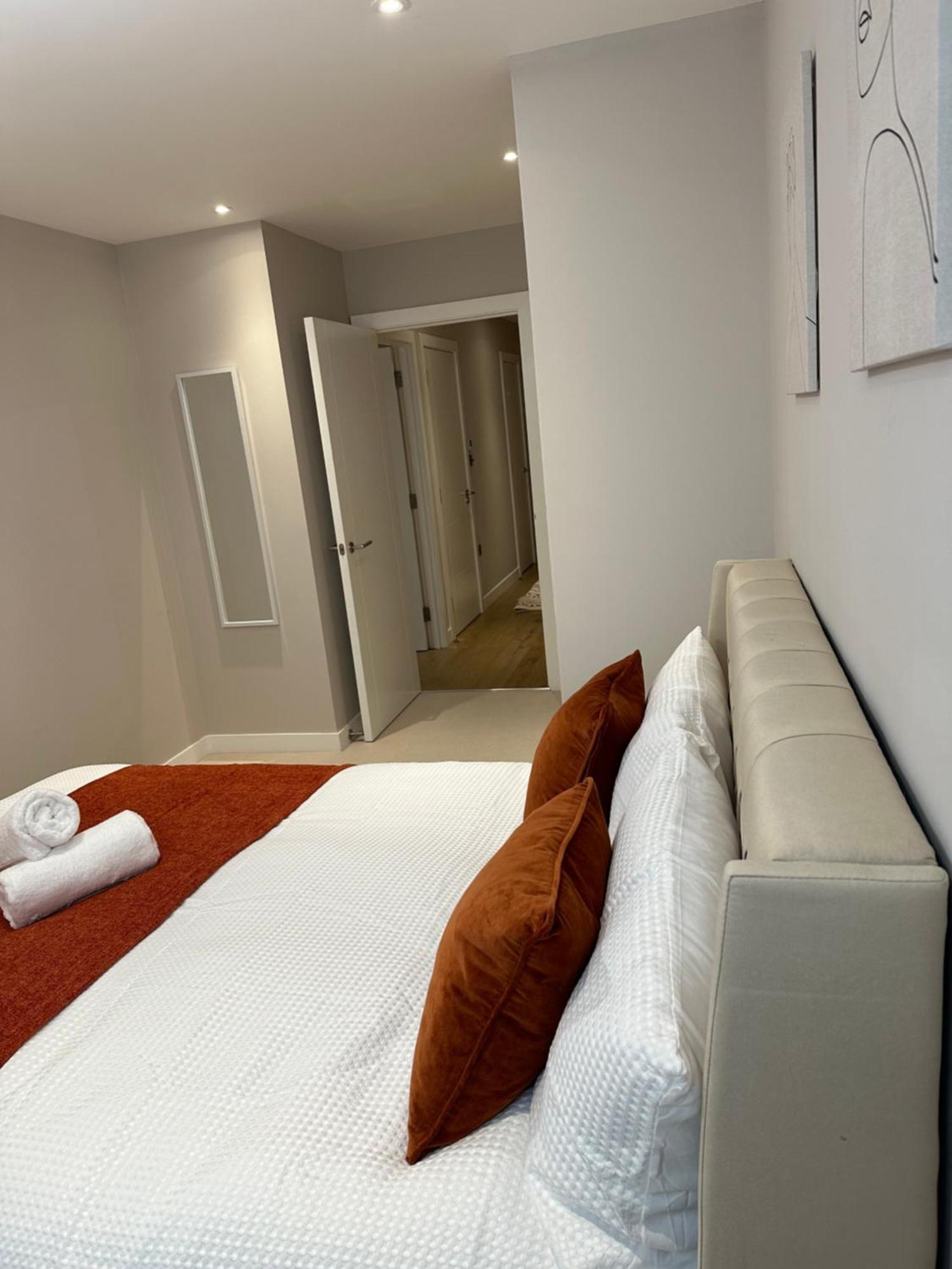 Richardson Deluxe Apartments Лондон Екстериор снимка